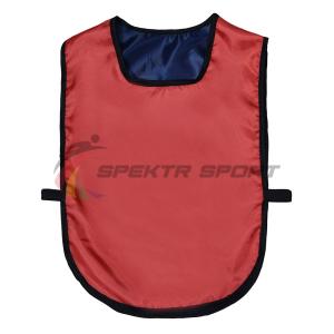 Купить Манишка футбольная двусторонняя универсальная Spektr Sport красно-синяя в Пошехонье 